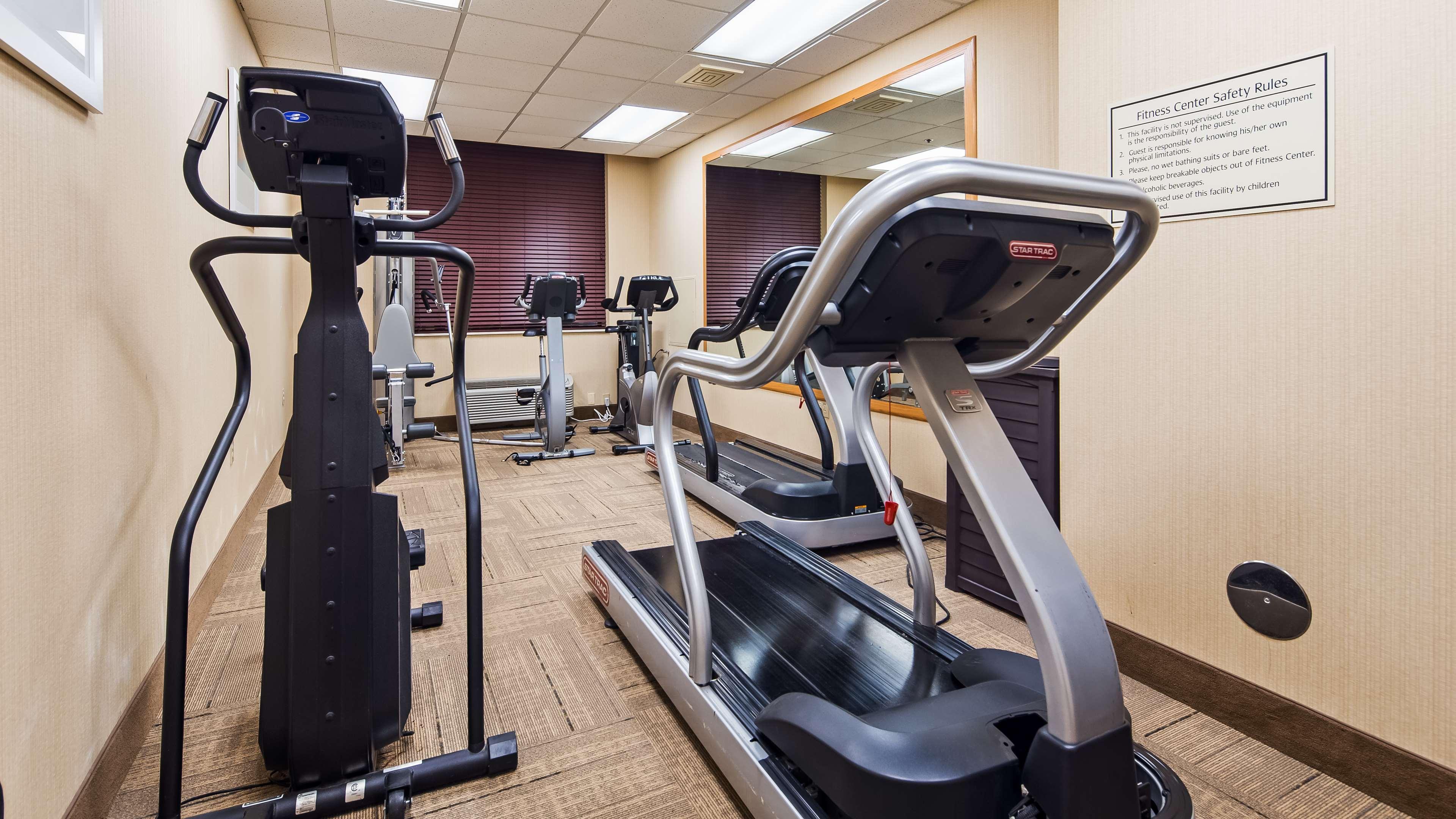 Best Western Airport Inn & Suites Cleveland Brook Park Ngoại thất bức ảnh