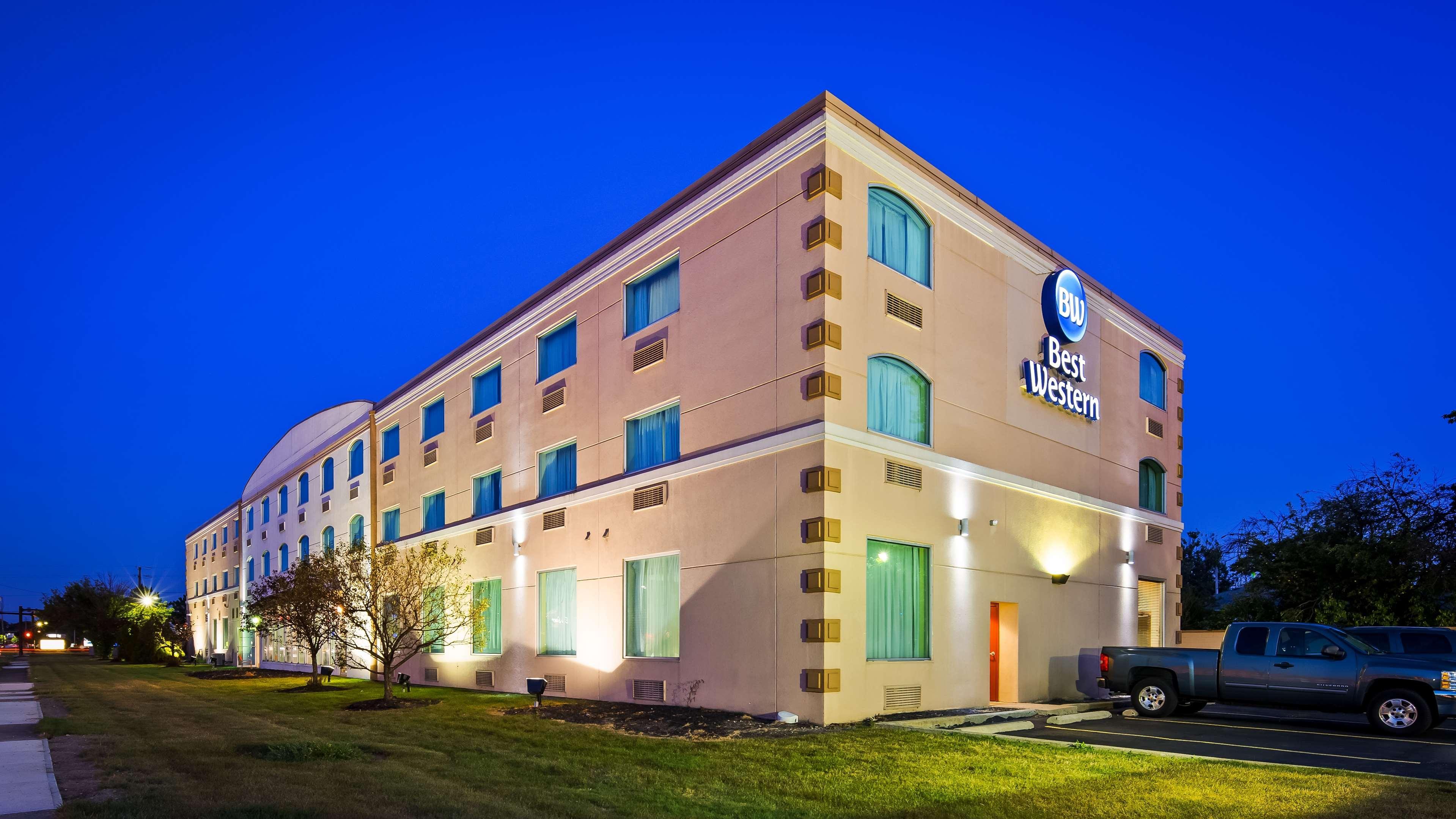Best Western Airport Inn & Suites Cleveland Brook Park Ngoại thất bức ảnh