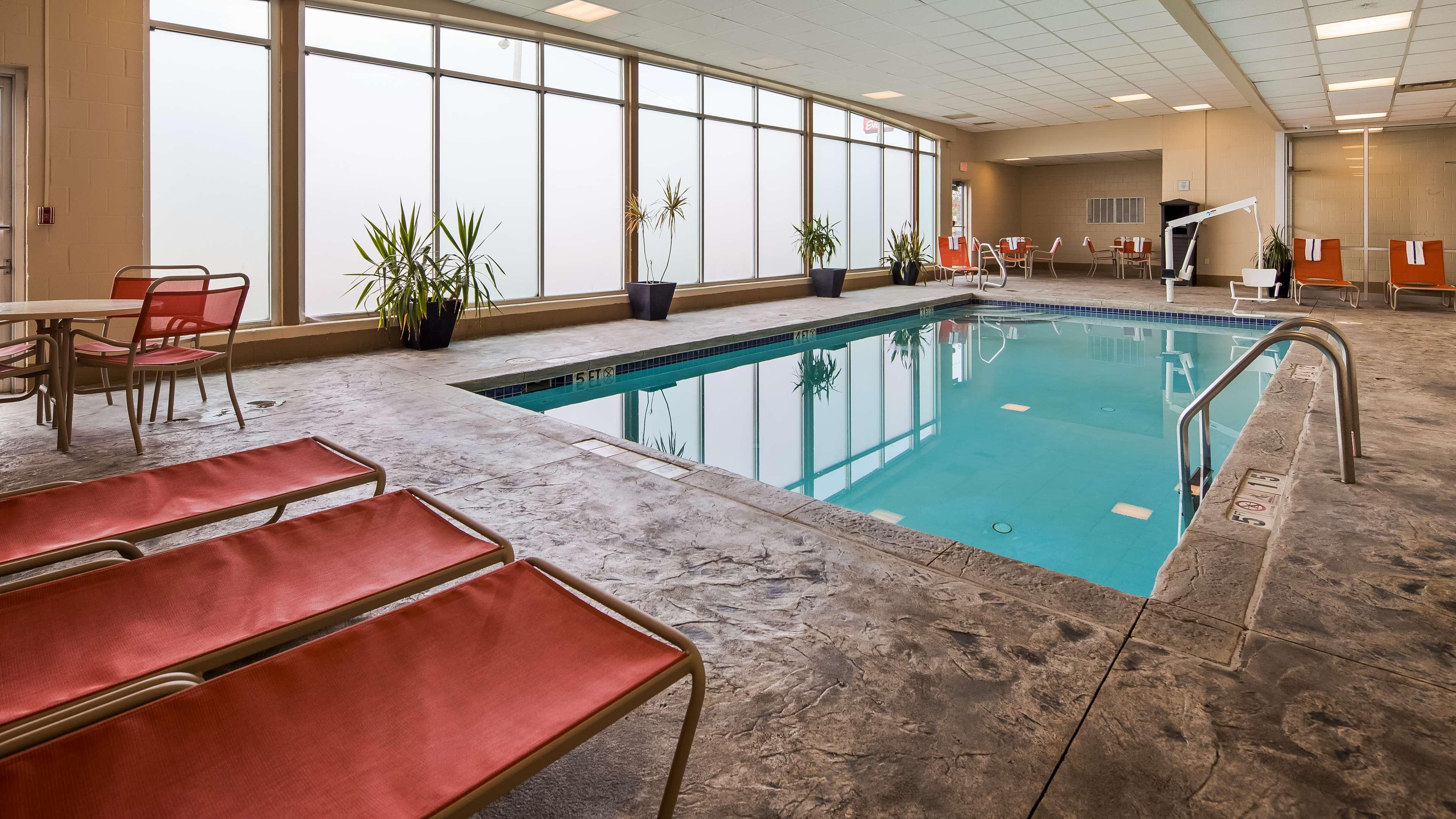 Best Western Airport Inn & Suites Cleveland Brook Park Ngoại thất bức ảnh