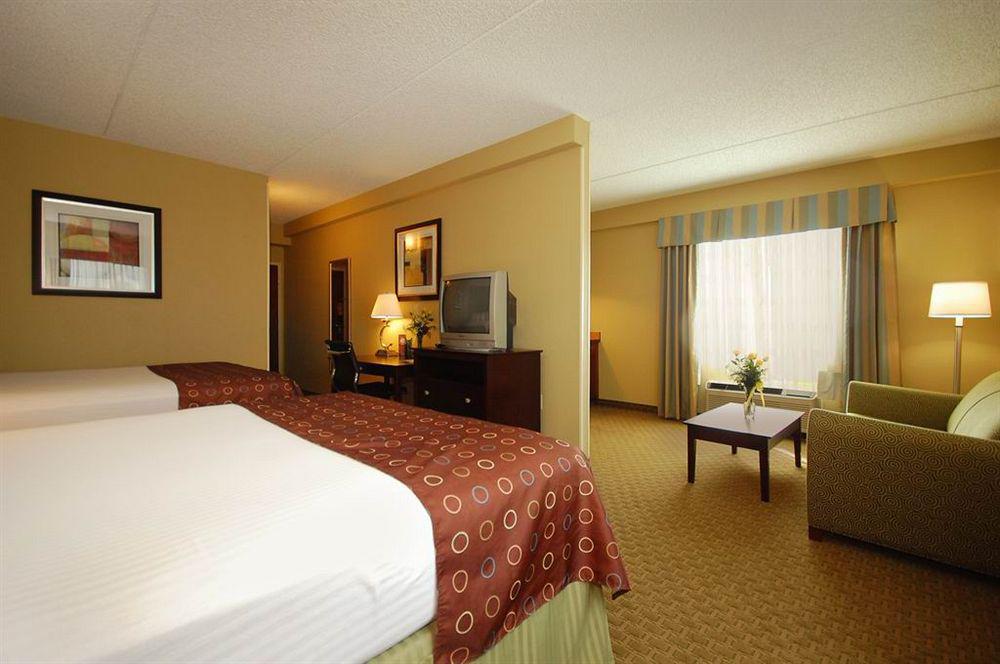 Best Western Airport Inn & Suites Cleveland Brook Park Phòng bức ảnh