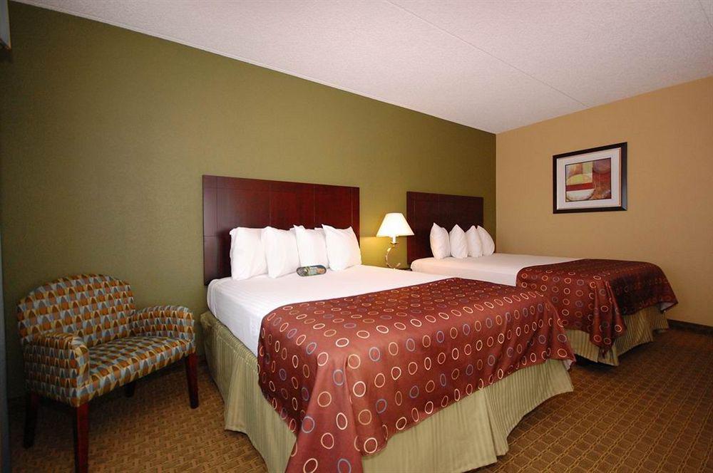 Best Western Airport Inn & Suites Cleveland Brook Park Ngoại thất bức ảnh