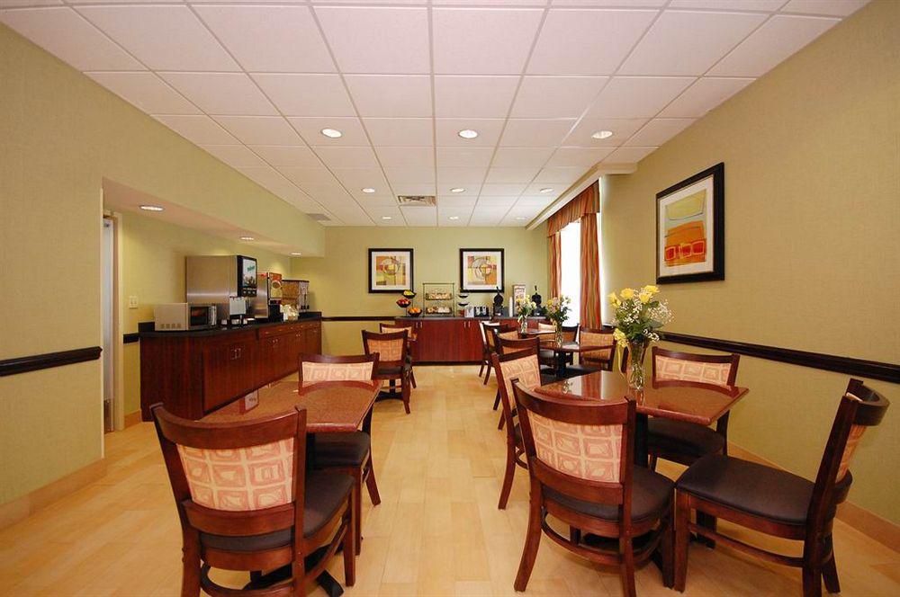 Best Western Airport Inn & Suites Cleveland Brook Park Nhà hàng bức ảnh